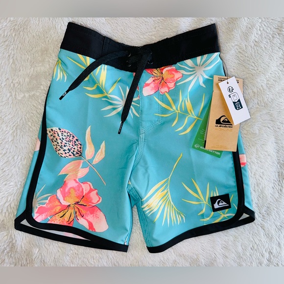 NWT Toddler Quicksilver Swim Trunks - Picture 3 of 4